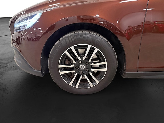 Volvo V40 Cross Country 18 of 18