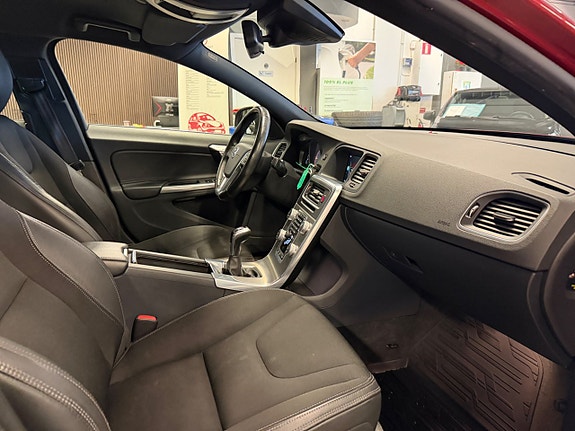 Volvo S60 18 of 24