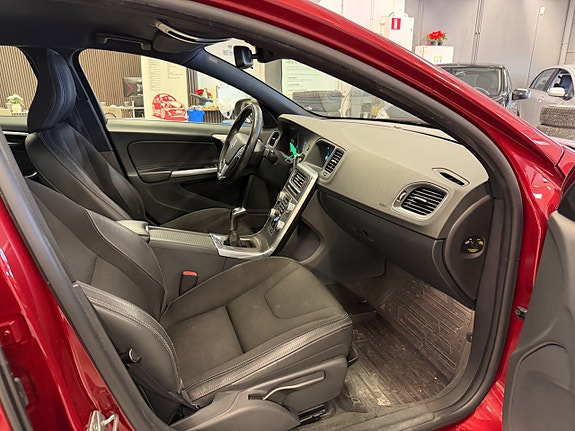 Volvo S60 16 of 20