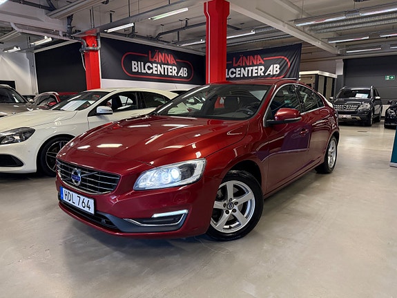 Volvo S60 2 of 24
