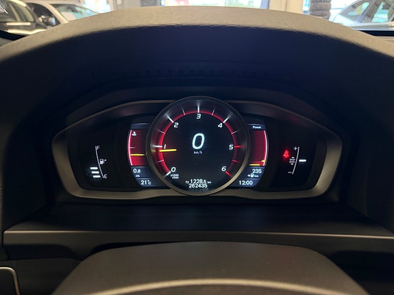 Volvo S60 11 of 24