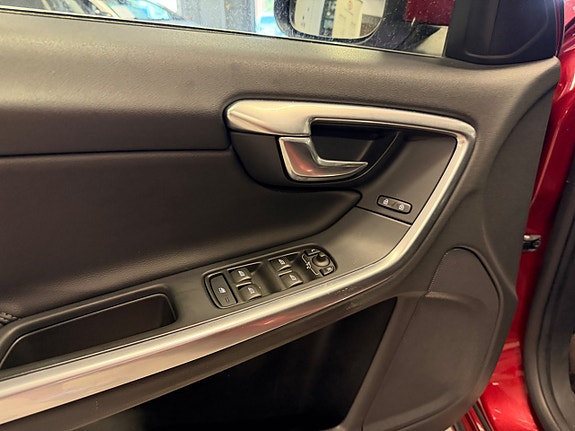 Volvo S60 9 of 20