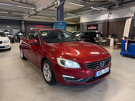 Volvo S60 4 of 24