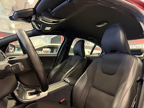 Volvo S60 15 of 20