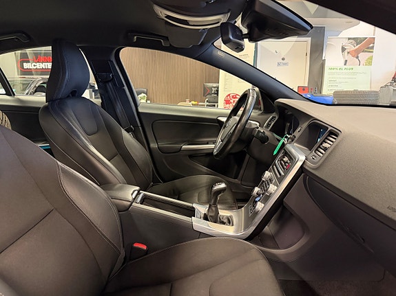 Volvo S60 21 of 24