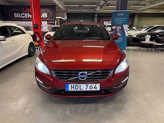 Volvo S60 3 of 24