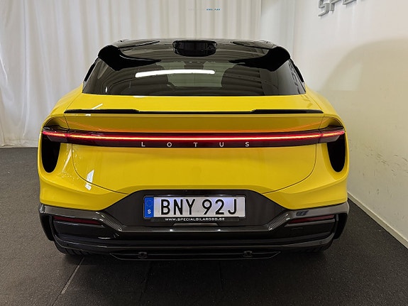 Lotus Eletre 25 of 27