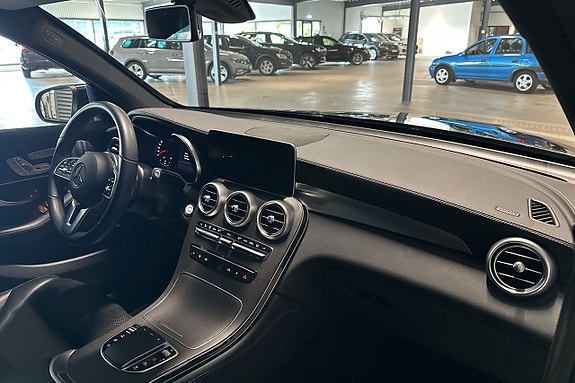 Mercedes-Benz GLC220 d 9 of 22