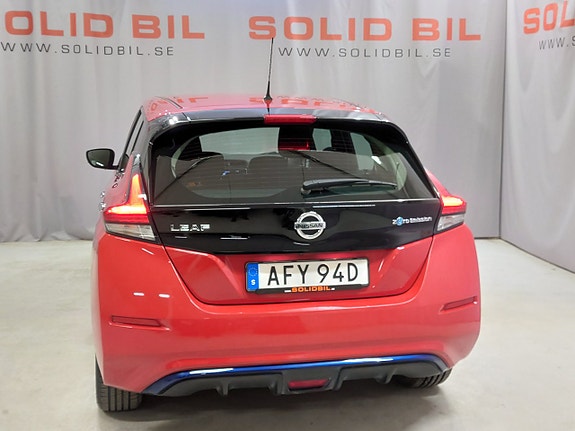 Nissan Leaf 6 of 17