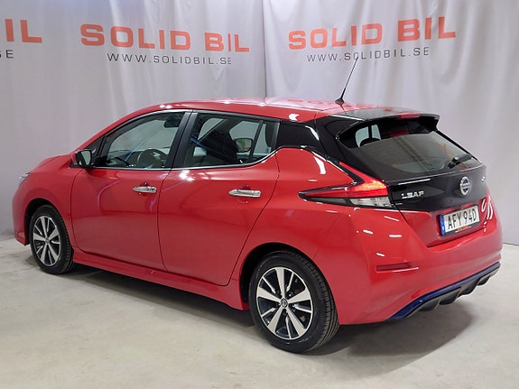 Nissan Leaf 5 of 17