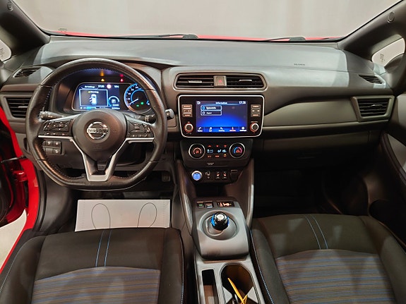 Nissan Leaf 9 of 17