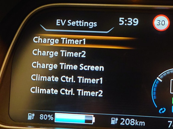 Nissan Leaf 16 of 17