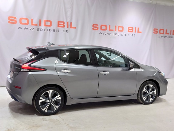 Nissan Leaf 7 of 17