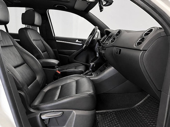 Volkswagen Tiguan 10 of 15
