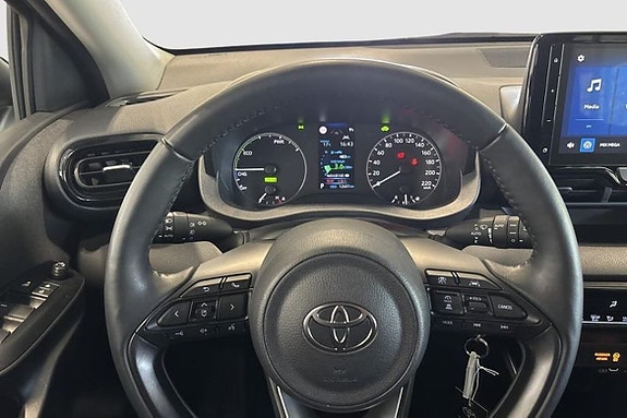 Toyota Yaris 10 of 11
