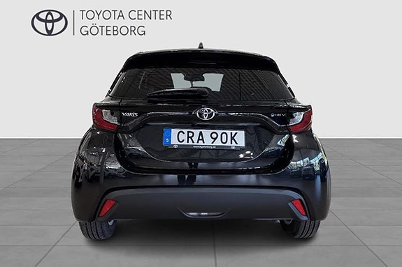 Toyota Yaris 5 of 11