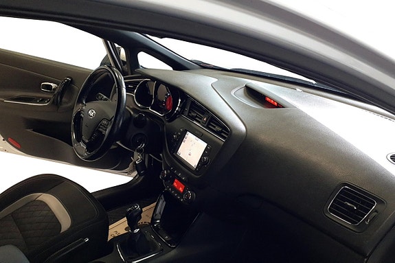 Kia Ceed 9 of 14