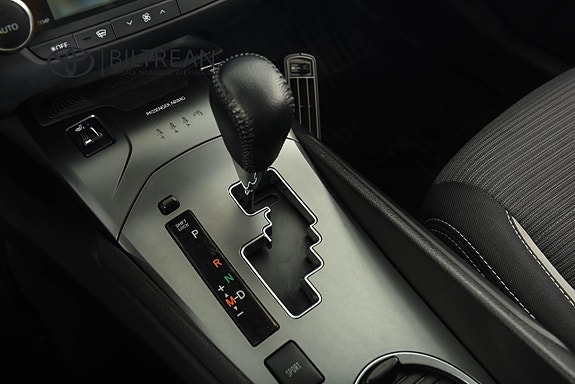 Toyota Avensis 14 of 21