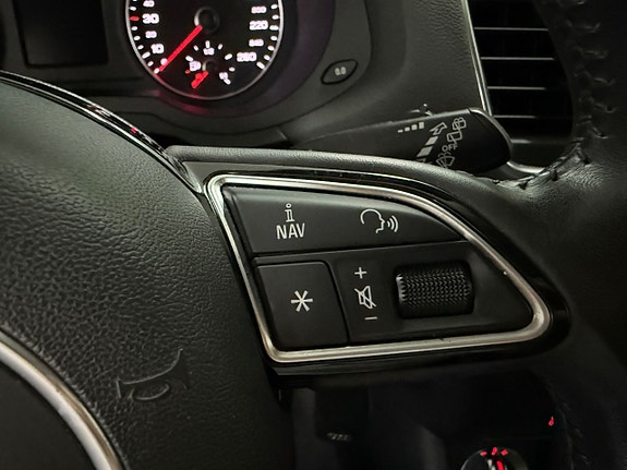 Audi Q3 15 of 21