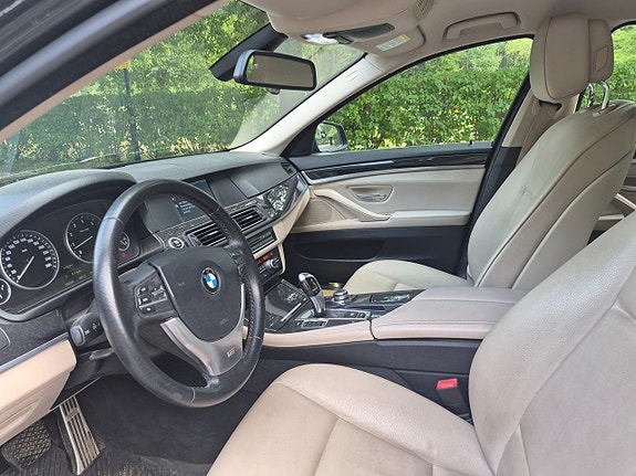 BMW 520i 9 of 15