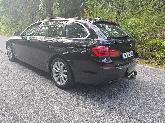 BMW 520i 7 of 15