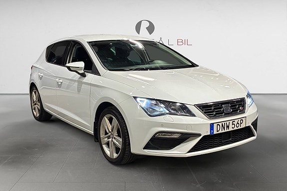 Seat Leon 9 of 18