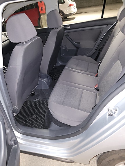 Volkswagen Golf V 7 of 7