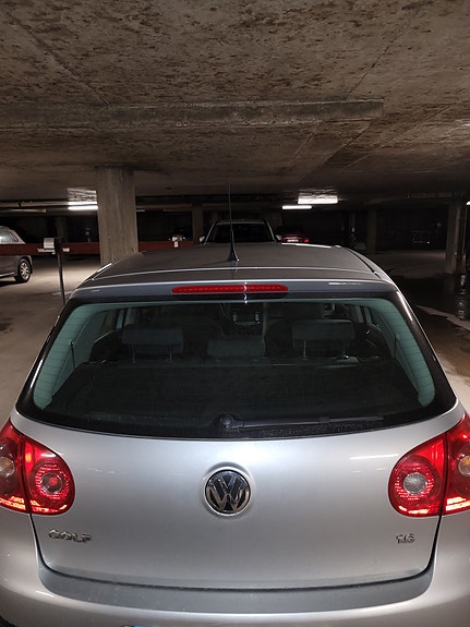 Volkswagen Golf V 2 of 7