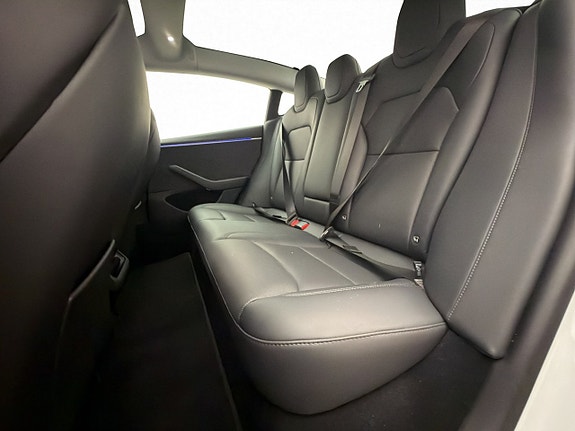 Tesla Model 3 25 of 30