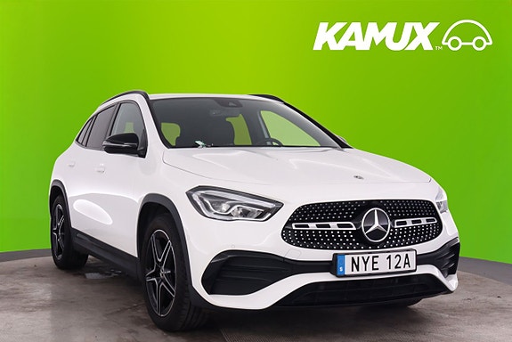 Mercedes-Benz GLA200 8 of 24
