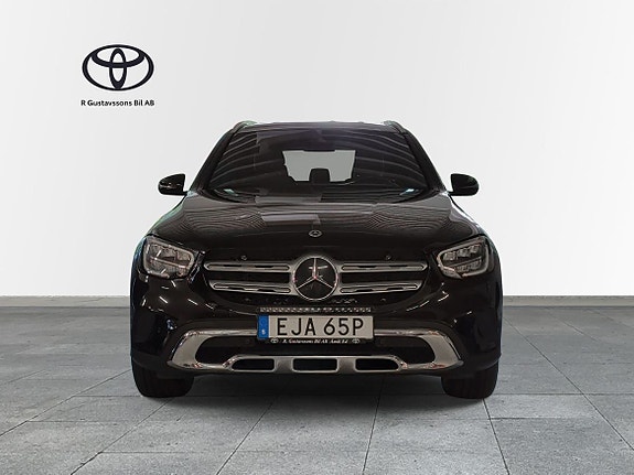 Mercedes-Benz GLC220 d 2 of 10
