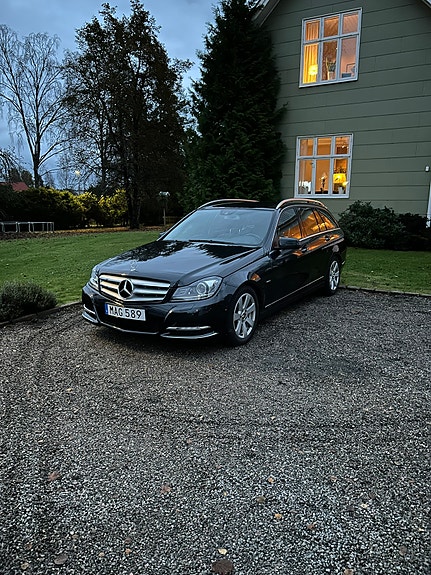 Mercedes-Benz C180 5 of 12