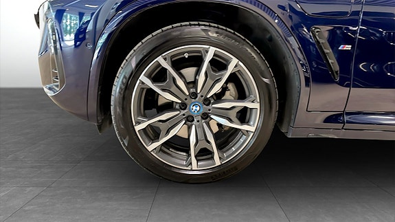 BMW X3 9 of 9