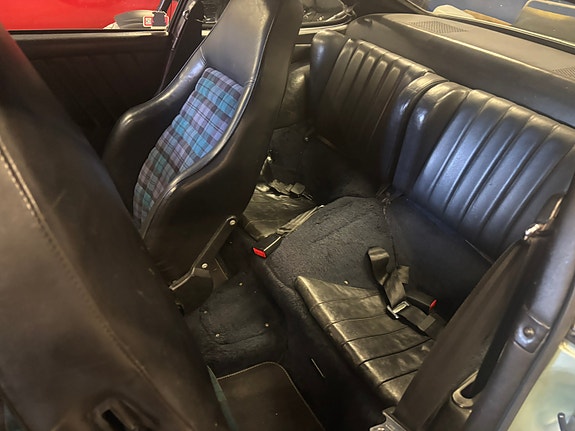 Porsche 911 6 of 8