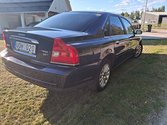 Volvo S80 3 of 5