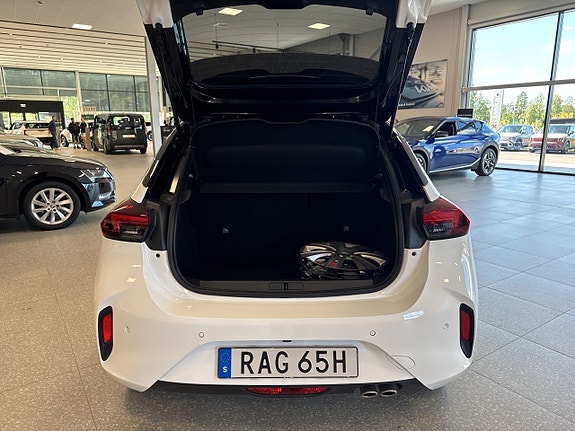 Opel Corsa 14 of 15