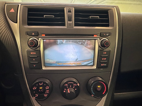 Toyota Verso-S 9 of 16