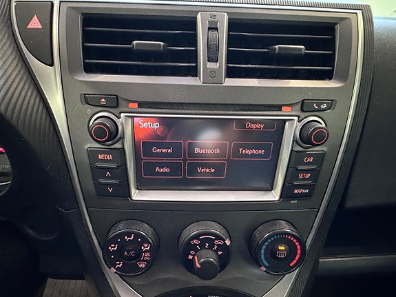 Toyota Verso-S 11 of 16