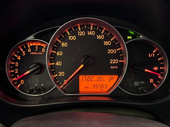 Toyota Verso-S 12 of 16