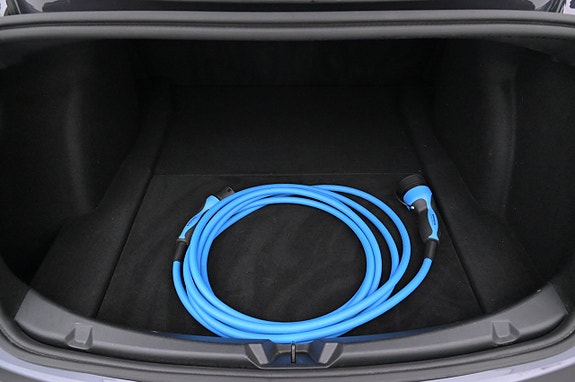 Tesla Model 3 26 of 27