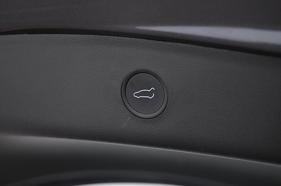 Tesla Model 3 25 of 27