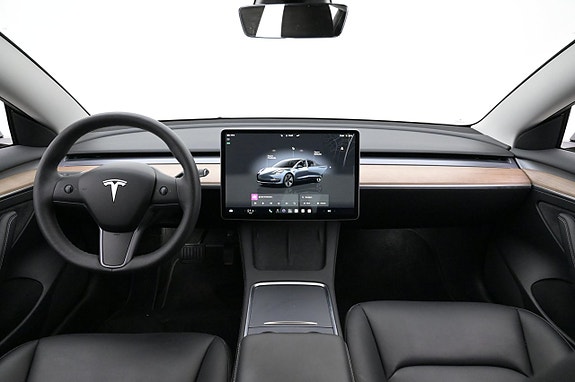 Tesla Model 3 6 of 27