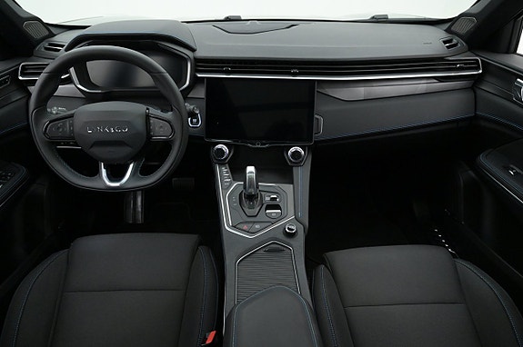 Lynk & Co 01 6 of 27