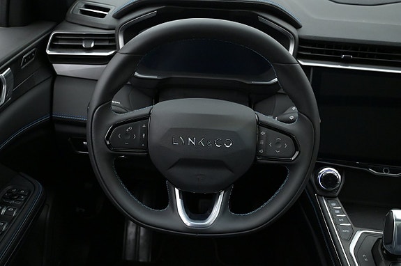 Lynk & Co 01 7 of 27