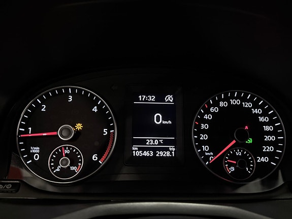Volkswagen Caddy 22 of 24