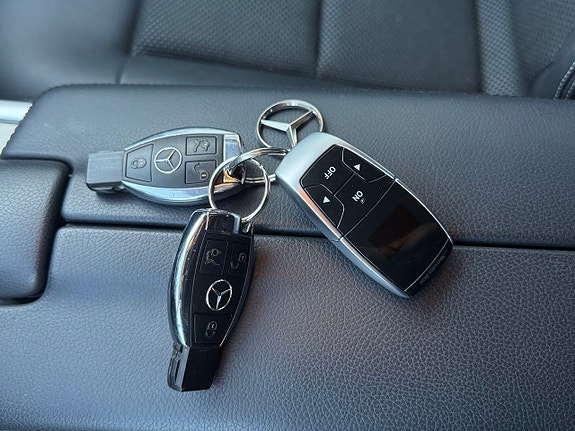 Mercedes-Benz E220 20 of 20