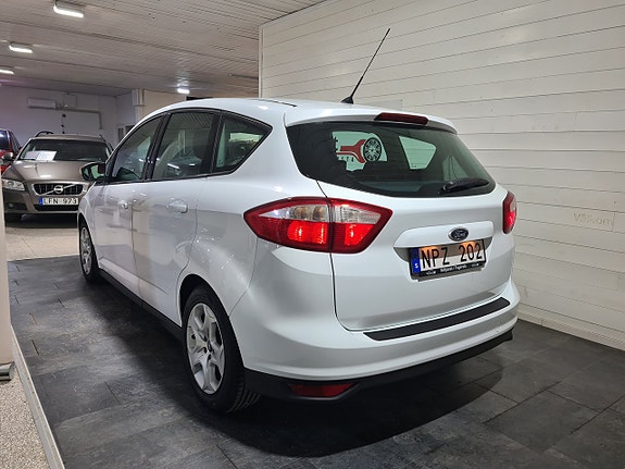 Ford C-Max 4 of 8