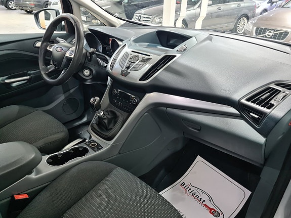 Ford C-Max 7 of 8