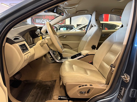 Volvo S80 11 of 24