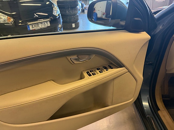 Volvo S80 9 of 24